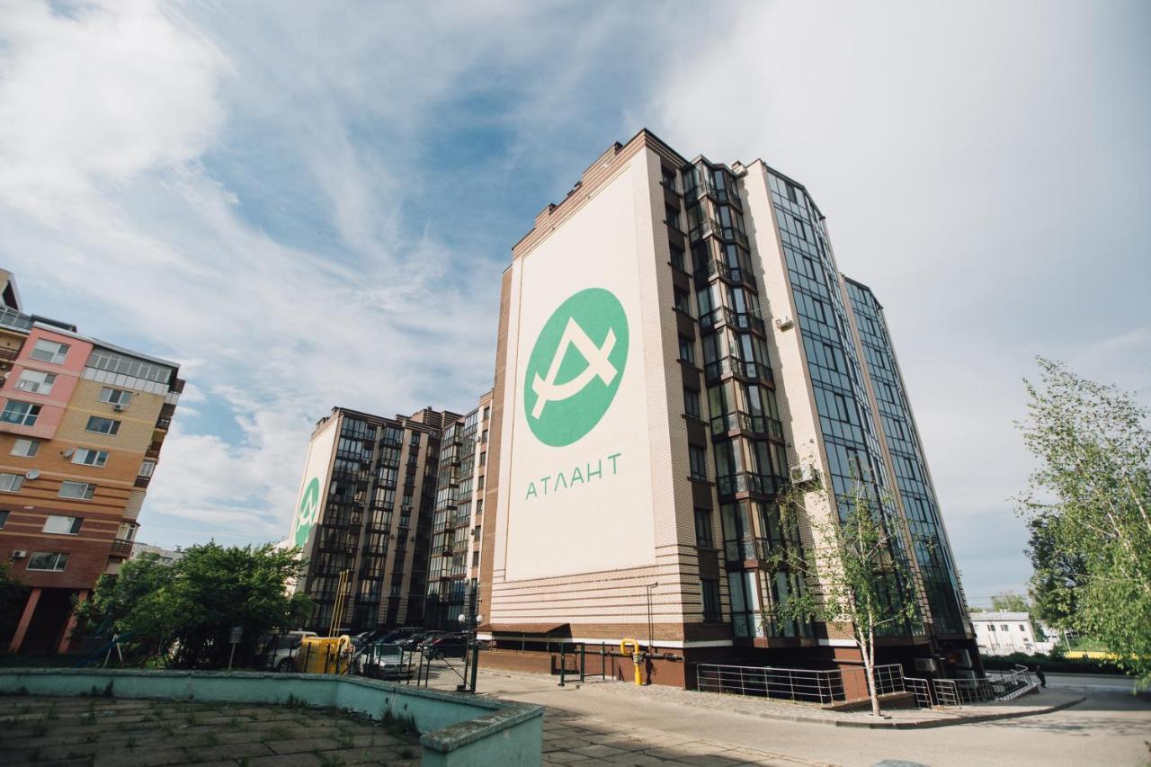 Atlant Luxury Big Family Five Apart On Golovna Поряд З Тц Депот Wi Fi 24 На 7 Chernivtsi Exterior photo