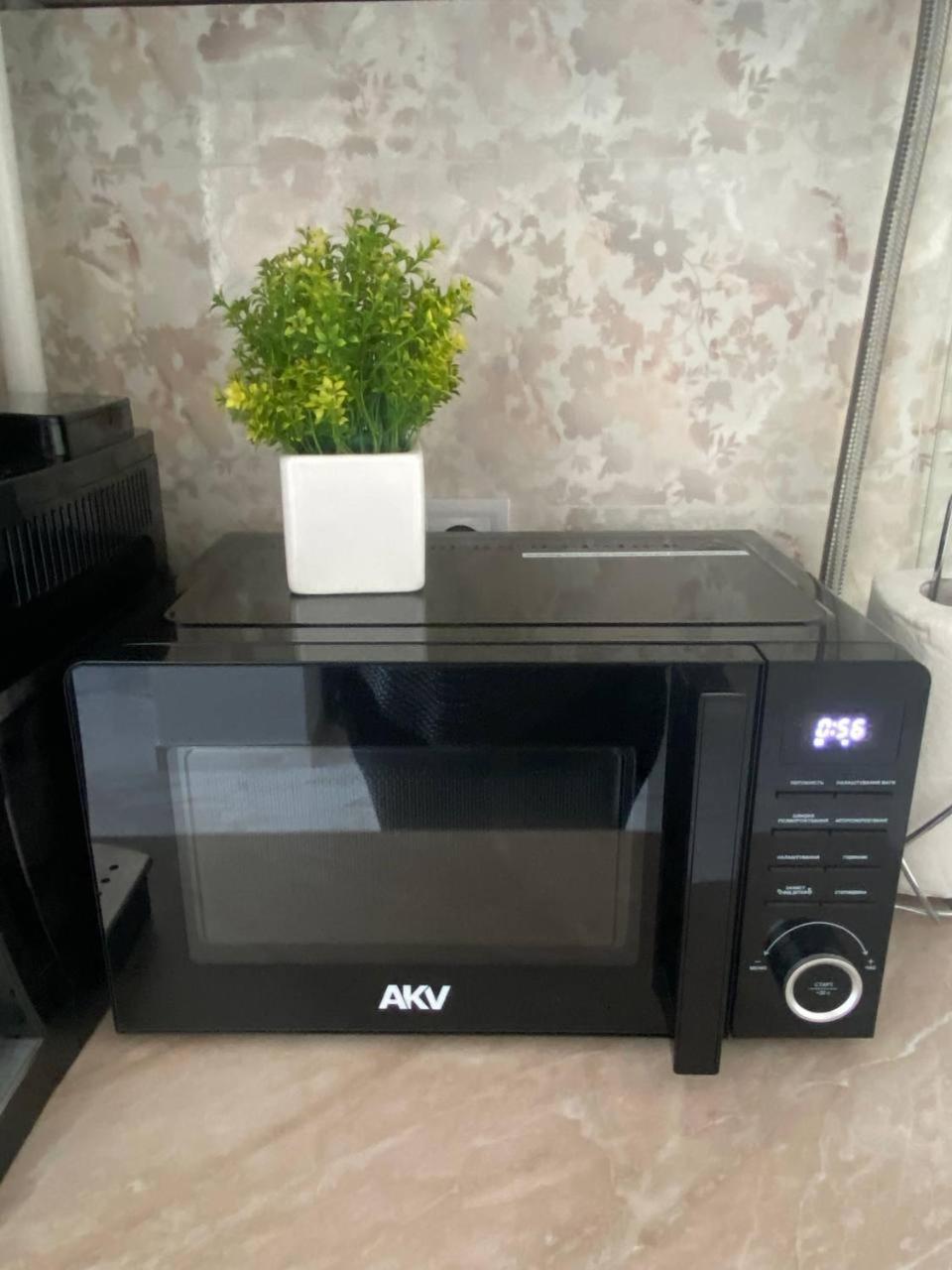 Atlant Luxury Big Family Five Apart On Golovna Поряд З Тц Депот Wi Fi 24 На 7 Chernivtsi Exterior photo